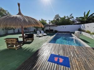 Басейн в Casa mono ambiente y piscina. або поблизу