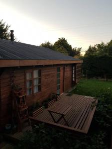 Το κτήριο όπου στεγάζεται  η παραθεριστική κατοικία