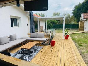 Κήπος έξω από το Villa soulac 6 chambres, wifi