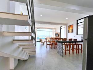 Ảnh trong thư viện ảnh của VISTA LINDA BUNGALOW para 10 personas Punta Veleros ở Los Órganos