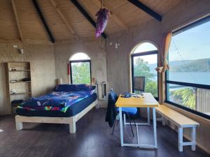 Postel nebo postele na pokoji v ubytování HOSTAL TORRE DEL ESPAÑOL