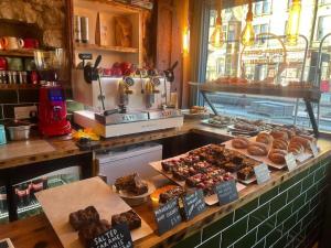 Cibo presso l'affittacamere o nelle vicinanze