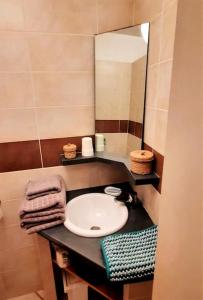 Ένα μπάνιο στο Appartement indépendant, Hyper-centre pittoresque