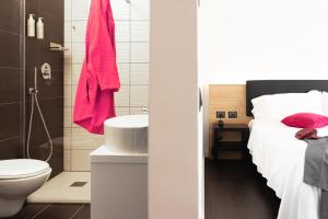 My Suite Hotel的一间浴室