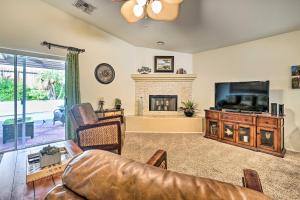 Afbeelding uit fotogalerij van Private Pool and Spa La Quinta Retreat! in La Quinta