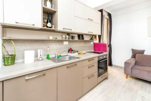 Dapur atau dapur kecil di Apartman Petra