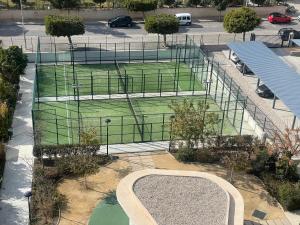 Tenis alebo squash v ubytovaní BM5A, Gran ático duplex con dos terrazas cerca el mar alebo jeho okolí
