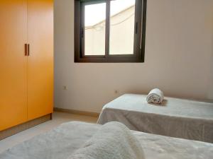Zdjęcie z galerii obiektu Ático Aire del Andarax con terraza y aparcamiento entre el mar y desierto w mieście Viator
