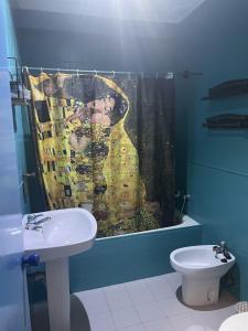 Ένα μπάνιο στο descanso al fin y al Cabo