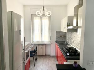 A kitchen or kitchenette at Appartamento Le Risaie