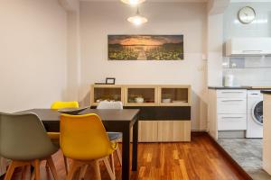 Kitchen o kitchenette sa Apartamento centro reformado con wifi