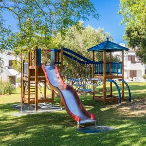 Herní místnost nebo prostor pro děti v ubytování Clube Albufeira Resort Garden Village