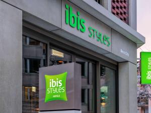 Majutusasutuses ibis Styles Bern City olev sertifikaat, autasu, silt või muu dokument