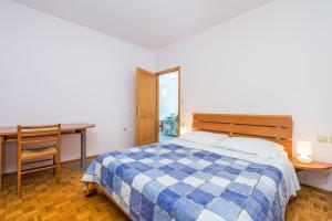 Posteľ alebo postele v izbe v ubytovaní Apartments with a parking space Moscenicka Draga, Opatija - 7766