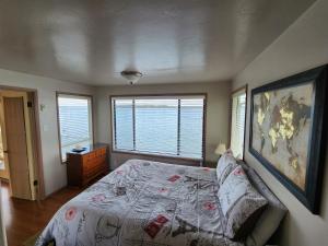 Cama ou camas em um quarto em Plainview Motel