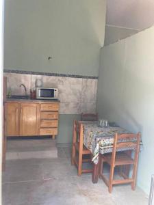 Kuchyň nebo kuchyňský kout v ubytování N1 4 Apto 2 ambientes Céntrico