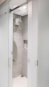 O baie la The Grid Co-Living Managed by HII