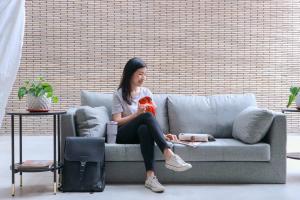 O zonă de relaxare la The Grid Co-Living Managed by HII