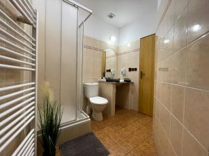 A bathroom at Hotel COLCHI