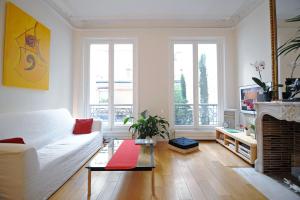 Gallery image of Champs Elysees Homestay - AIR CONDITIONING in Paris