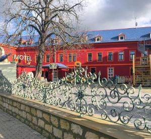 Budova, kde se hotel nachází