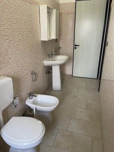 A bathroom at HOME SALENTO