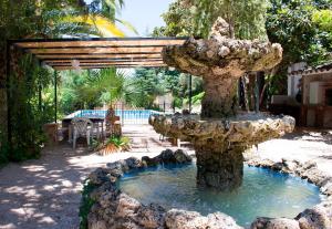 En have udenfor La Casa de la Piscina,ideal para familias y grupos