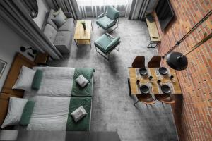 MONTOWNIA Lofts & Experience的休息区