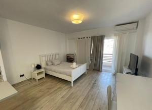 Posteľ alebo postele v izbe v ubytovaní Estudio loft en Málaga CAN6 + 24 fotografií