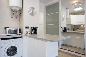 Kuchyňa alebo kuchynka v ubytovaní Estudio loft en Málaga CAN6