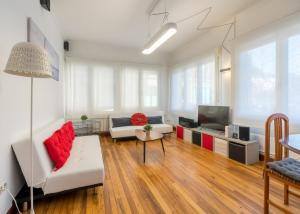 Posedenie v ubytovaní Ybarra apartment by People Rentals