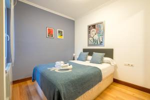 Posteľ alebo postele v izbe v ubytovaní Ybarra apartment by People Rentals
