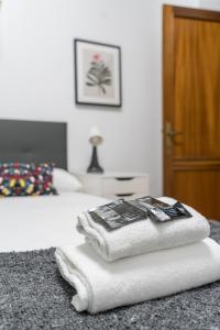 Posteľ alebo postele v izbe v ubytovaní Ybarra apartment by People Rentals