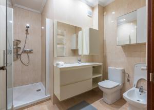 Kúpeľňa v ubytovaní Ybarra apartment by People Rentals