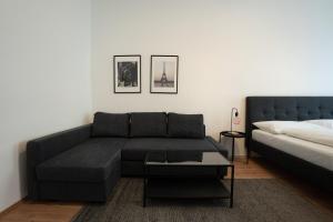 Posedenie v ubytovaní Lovely 1-bedroom apartment next to Praterstern