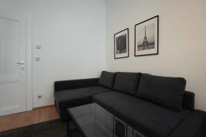Posedenie v ubytovaní Lovely 1-bedroom apartment next to Praterstern
