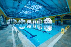 Bassein majutusasutuses Hills Resort Hotel või selle lähedal