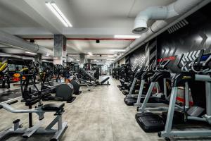 Spordikeskus ja/või sportimisvõimalused majutusasutuses Hills Resort Hotel