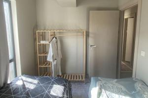 Postel nebo postele na pokoji v ubytování 2 BR - 3 Rooms - Fully Furnished