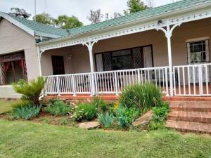 Meshlynn Farm House