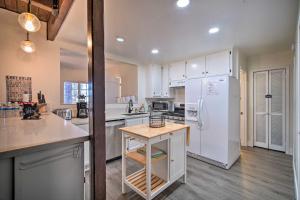 Φωτογραφία από το άλμπουμ του Relaxing Lake Arrowhead Home about 1 Mi to Lake! σε Lake Arrowhead