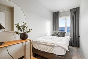 Fotografie z fotogalerie ubytování Modern & Stylish 4BR Apartment v destinaci Njarðvík