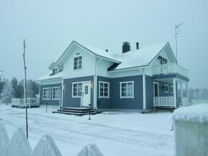 Miekojärvi Resort v zimě