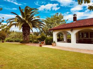 A garden outside Villa La Finca