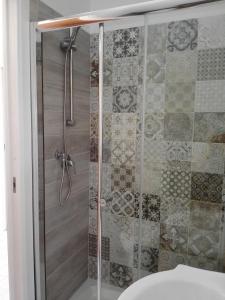 A bathroom at Villa Lilium