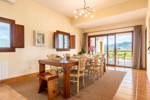 Φωτογραφία από το άλμπουμ του Villa Can Jaume Arabí de Baix σε Puig D’en Valls +31 φωτογραφίες
