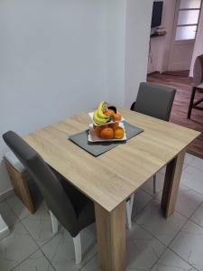 Hrana v oz. blizu apartmaja