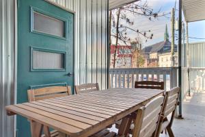 Balkoni atau teres di LE 319 Canardière +2 gambar