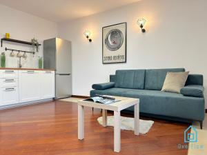 Posedenie v ubytovaní Zatoka Apartment- Tranquil Retreat, 15 Minutes to the Sea & Gdańsk City Center