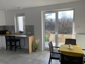 Fotografia z galérie ubytovania Apartament Cieplice v destinácii Jelenia Góra
